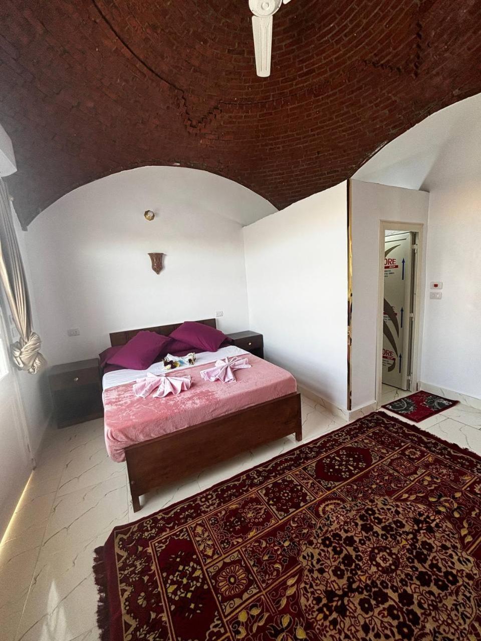 Nile View Guest House Assuan Esterno foto